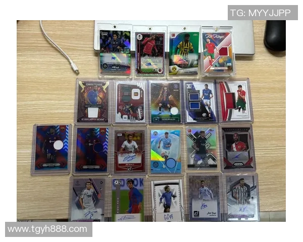 足球黑曜石球星卡典藏魅力解析稀有设计与收藏价值全景解读